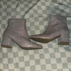 Women’s size 6 Sparkly boots